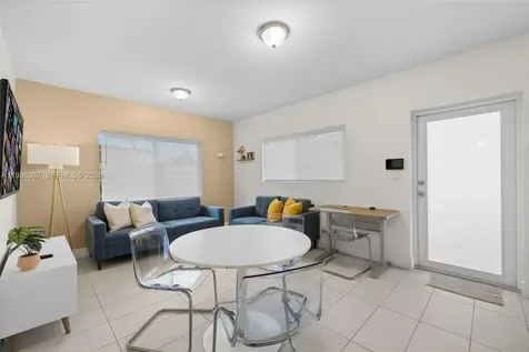 1286 NE 109th Street Miami FL 33161