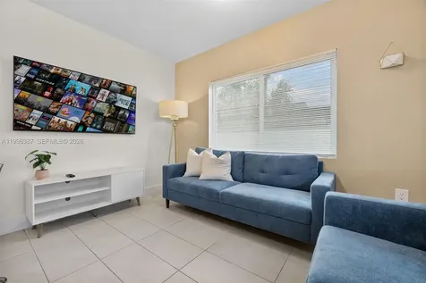 1286 NE 109th Street Miami FL 33161