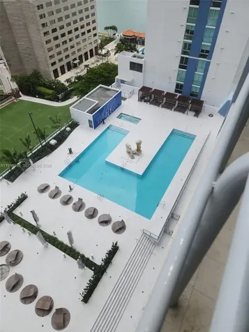 325 S Biscayne Boulevard Miami FL 33131