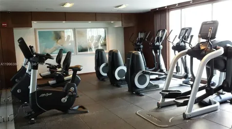 325 S Biscayne Boulevard Miami FL 33131
