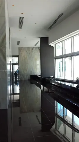 325 S Biscayne Boulevard Miami FL 33131