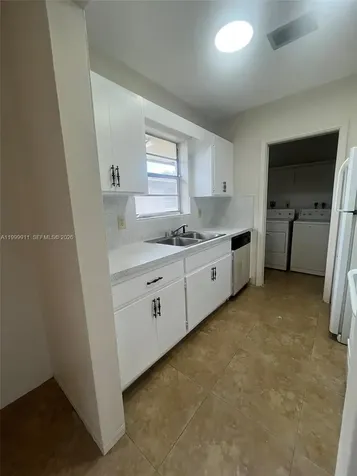 5706 Lincoln Street Hollywood FL 33021