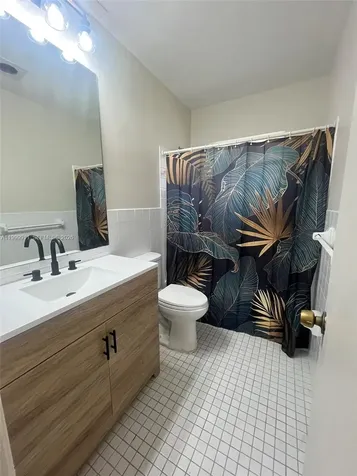 5706 Lincoln Street Hollywood FL 33021