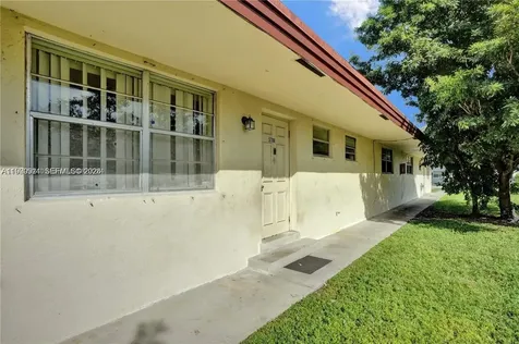 5706 Lincoln Street Hollywood FL 33021