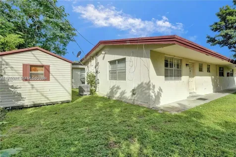 5706 Lincoln Street Hollywood FL 33021