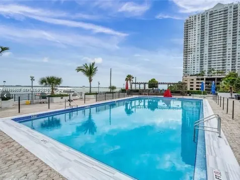 801 Brickell Bay Drive Miami FL 33131
