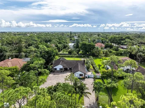 6252 NW 65th Terrace Parkland FL 33067