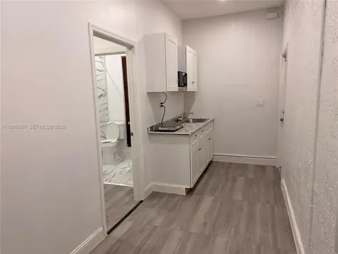 2804 NW 7th Court Fort Lauderdale FL 33311