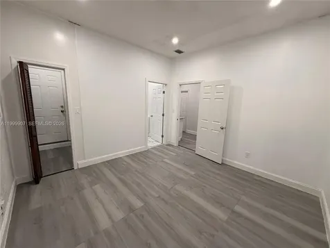 2804 NW 7th Court Fort Lauderdale FL 33311