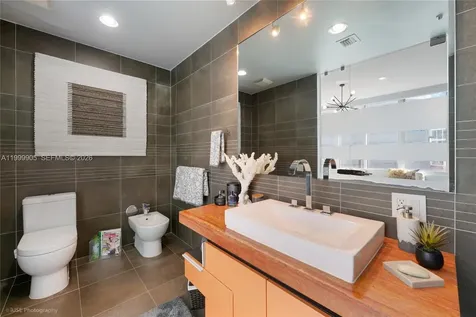 2100 Park Avenue Miami Beach FL 33139