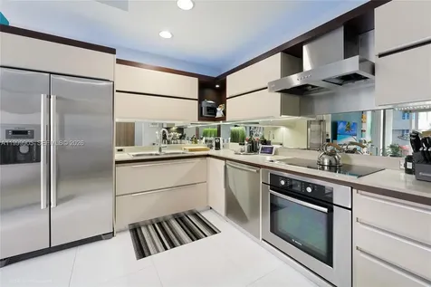 2100 Park Avenue Miami Beach FL 33139