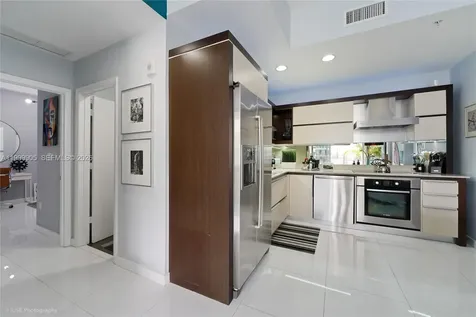 2100 Park Avenue Miami Beach FL 33139