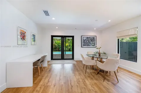 412 NW 41st Street Miami FL 33127