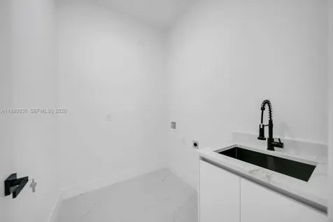 3901 3rd Street SW Lehigh Acres FL 33976