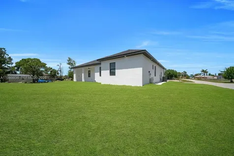 3901 3rd Street SW Lehigh Acres FL 33976