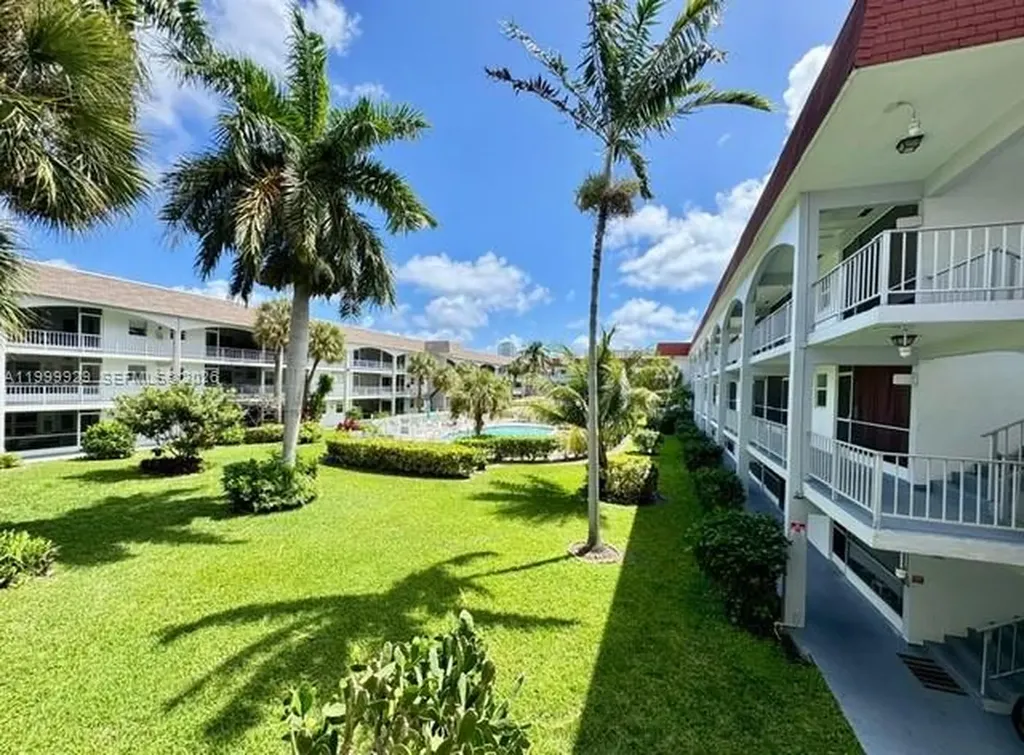 581 Blue Heron Drive Hallandale Beach FL 33009