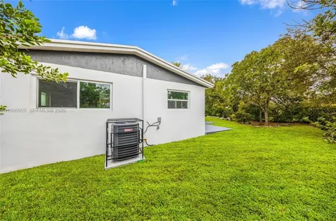 1260 NW 188th Street Miami Gardens FL 33169