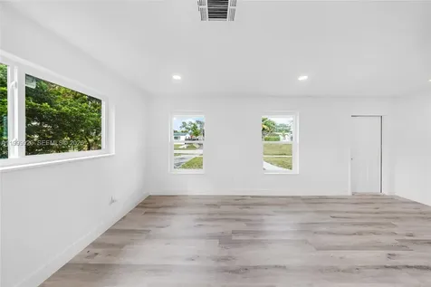 1260 NW 188th Street Miami Gardens FL 33169