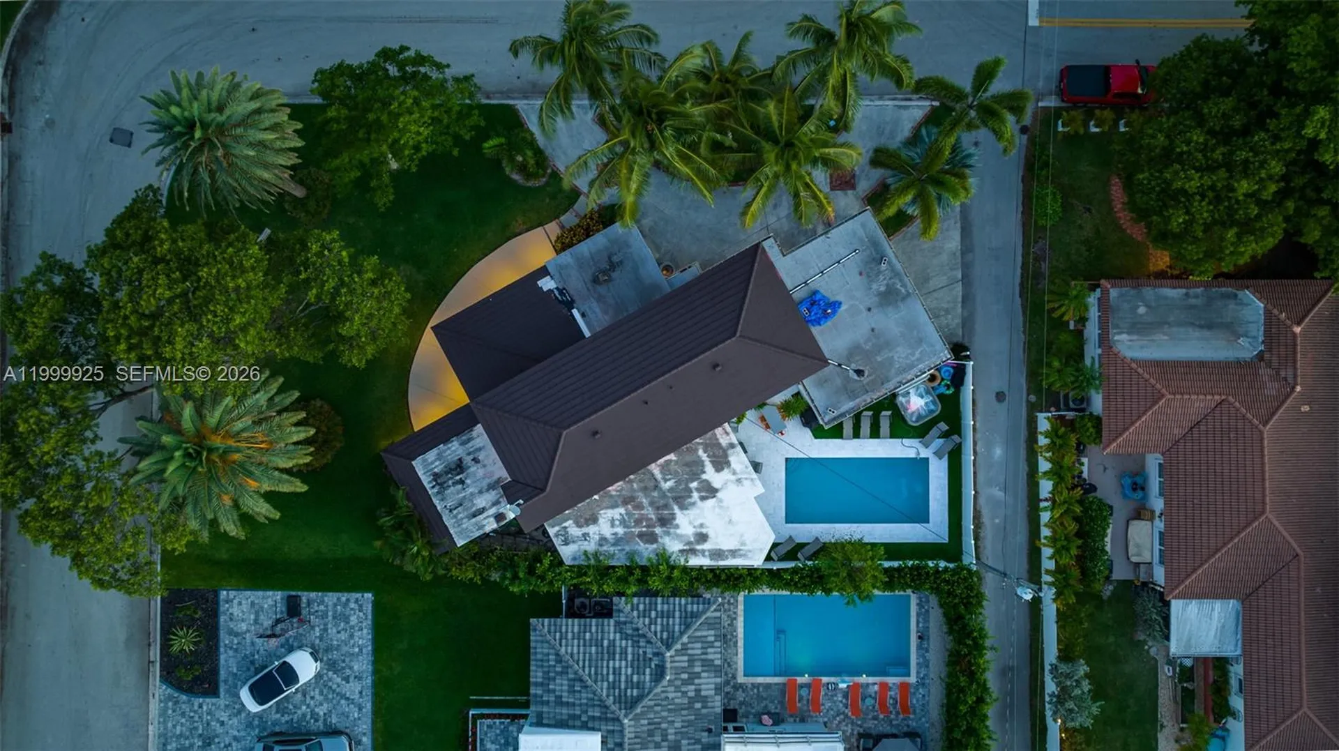 911 N Northlake Drive Hollywood FL 33019