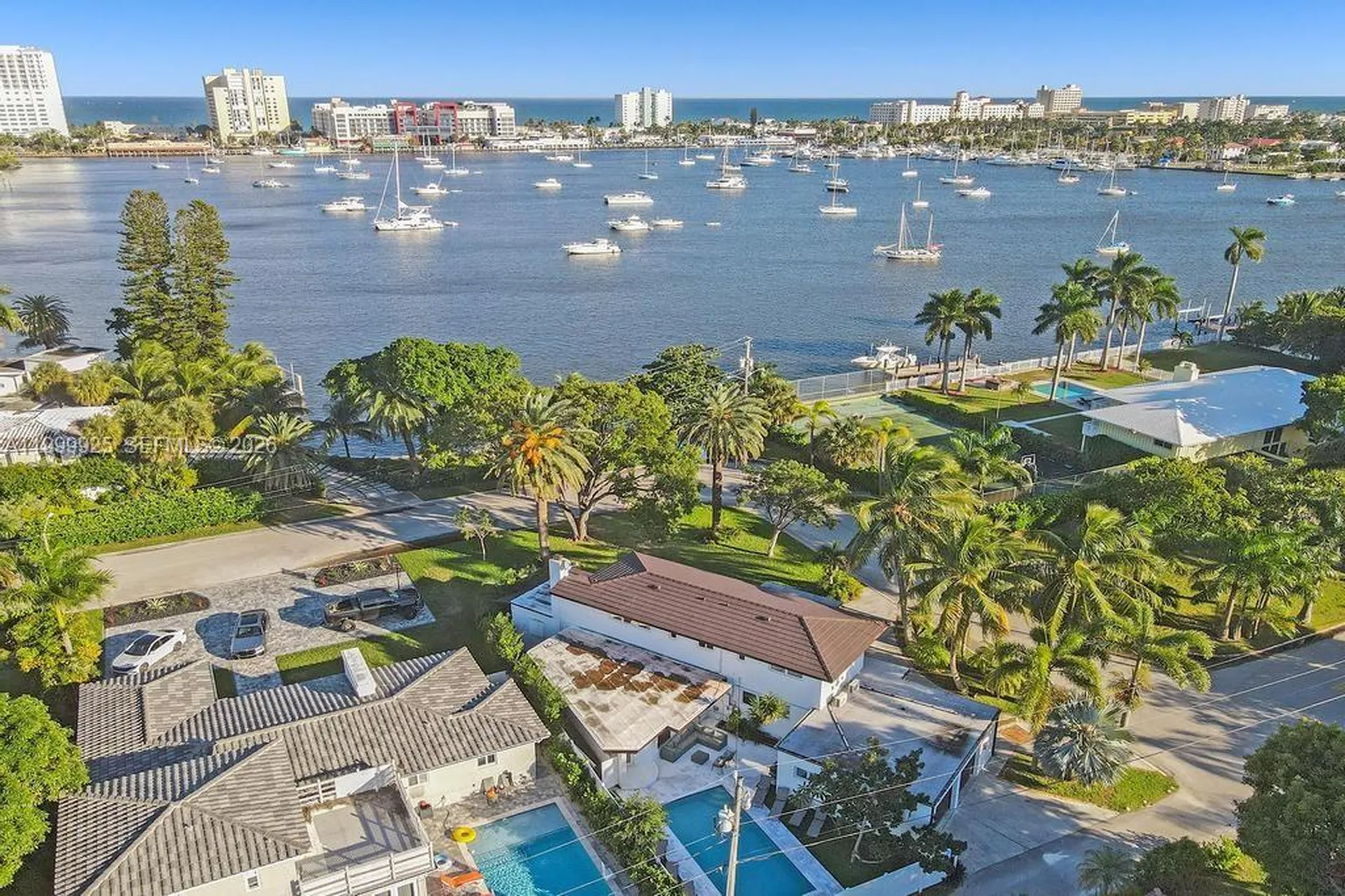 911 N Northlake Drive Hollywood FL 33019