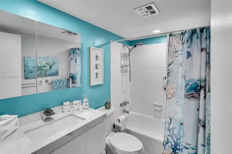 580 Egret Drive Hallandale Beach FL 33009