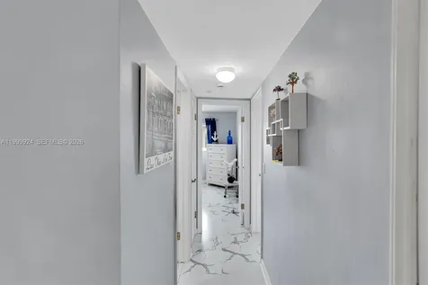 580 Egret Drive Hallandale Beach FL 33009