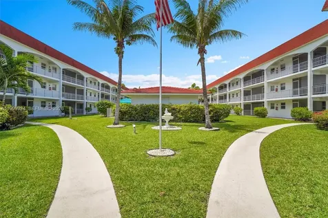 580 Egret Drive Hallandale Beach FL 33009