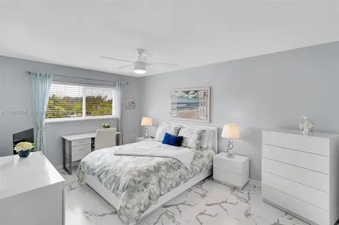 580 Egret Drive Hallandale Beach FL 33009