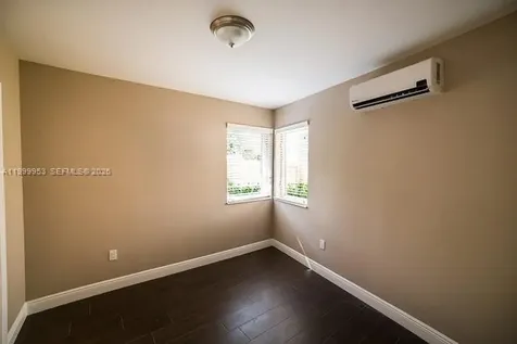 500 SW 9th Avenue Miami FL 33130