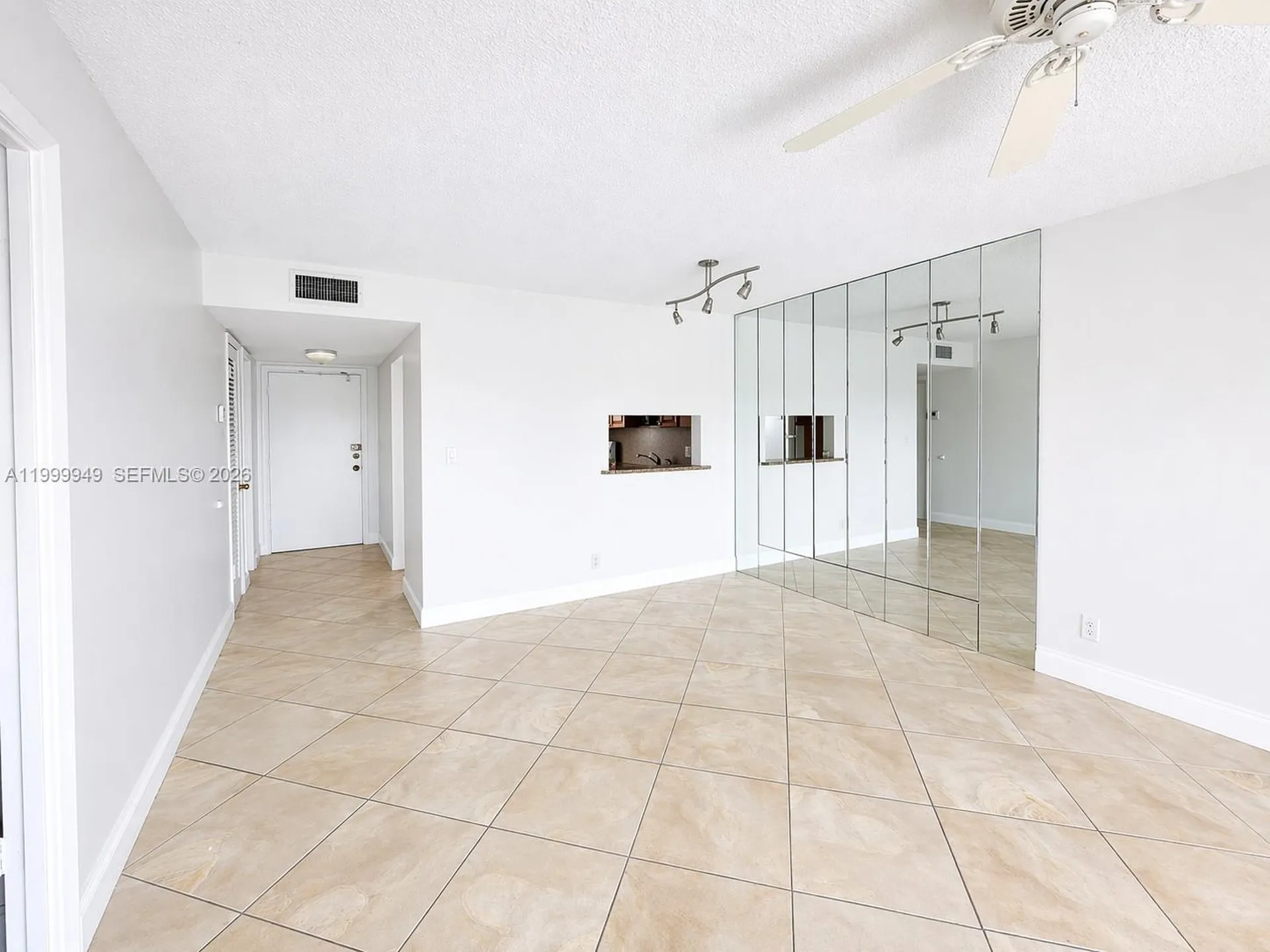 950 Hillcrest Drive Hollywood FL 33021