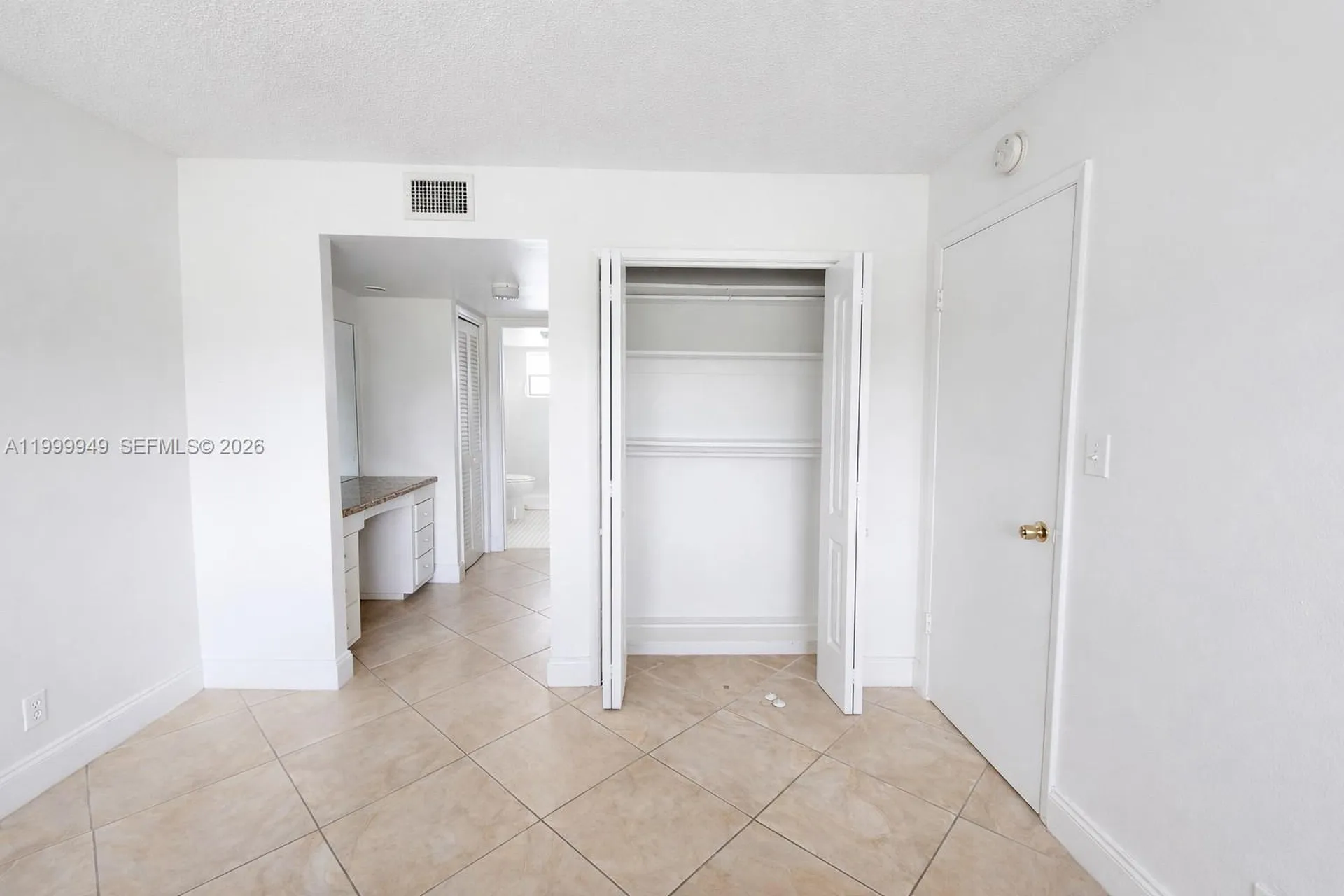 950 Hillcrest Drive Hollywood FL 33021