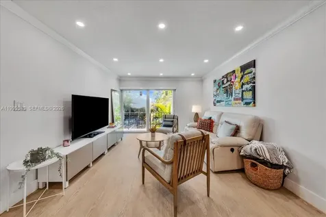 9225 SW 87th Avenue Miami FL 33176