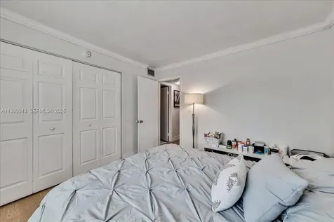 9225 SW 87th Avenue Miami FL 33176