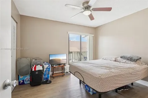 8389 NW 8th Street Miami FL 33126