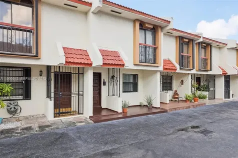 8389 NW 8th Street Miami FL 33126