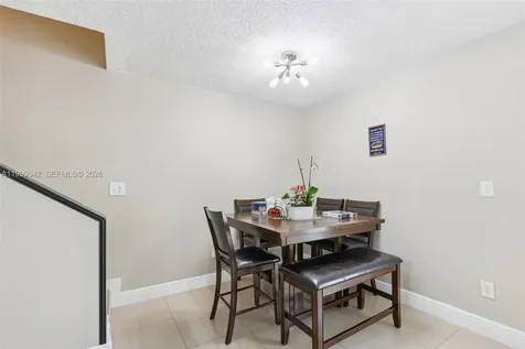 8389 NW 8th Street Miami FL 33126