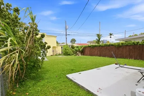 3645 SW 25th Terrace Miami FL 33133