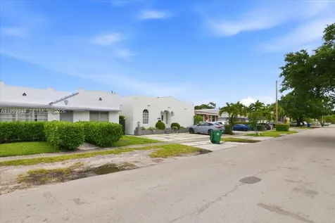 3645 SW 25th Terrace Miami FL 33133