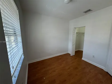 1690 NE 33rd Avenue Homestead FL 33033