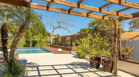 13303 SW 58th Avenue Pinecrest FL 33156
