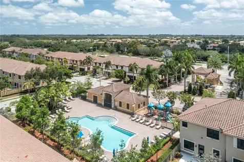 8435 Lakeview Trail Parkland FL 33076