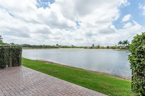 8435 Lakeview Trail Parkland FL 33076