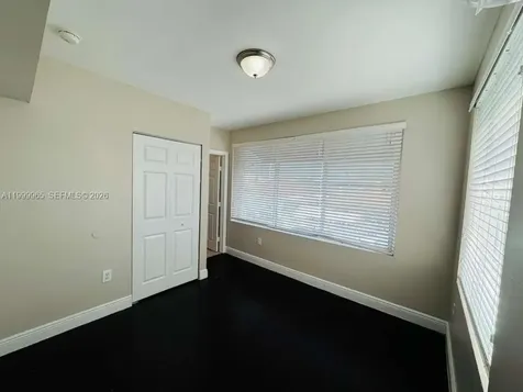 1752 NW 1st Street Miami FL 33125