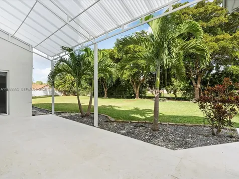 1124 NW 130th Terrace Sunrise FL 33323