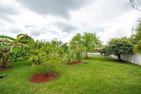 16751 Waters Edge Drive Weston FL 33326