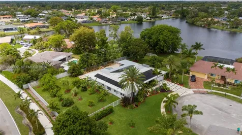 16751 Waters Edge Drive Weston FL 33326