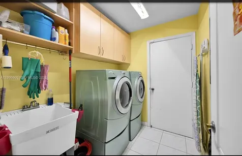 5200 NW 67th Avenue Lauderhill FL 33319