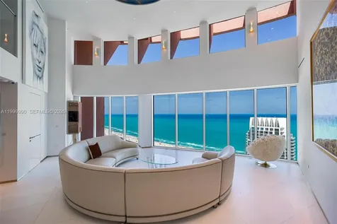 300 S Pointe Drive Miami Beach FL 33139