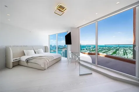 300 S Pointe Drive Miami Beach FL 33139