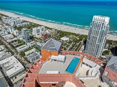 300 S Pointe Drive Miami Beach FL 33139